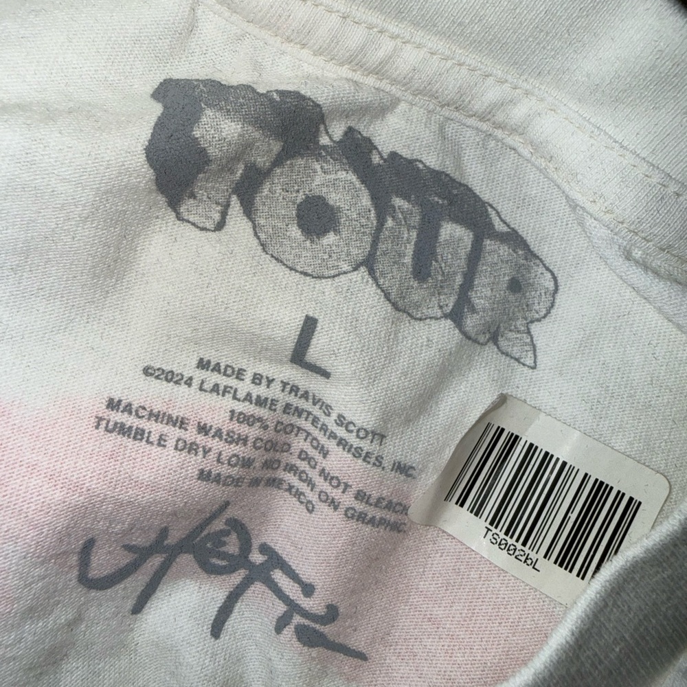 Travis Scott World Tour White Graphic Tee - Picture 3 of 3